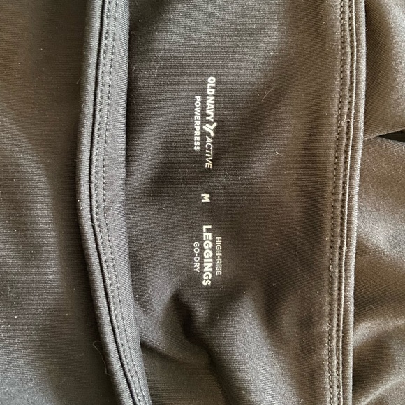 NWT Old Navy Powerpress Cargo 7/8 leggings for Women Size M - Picture 4 of 5
